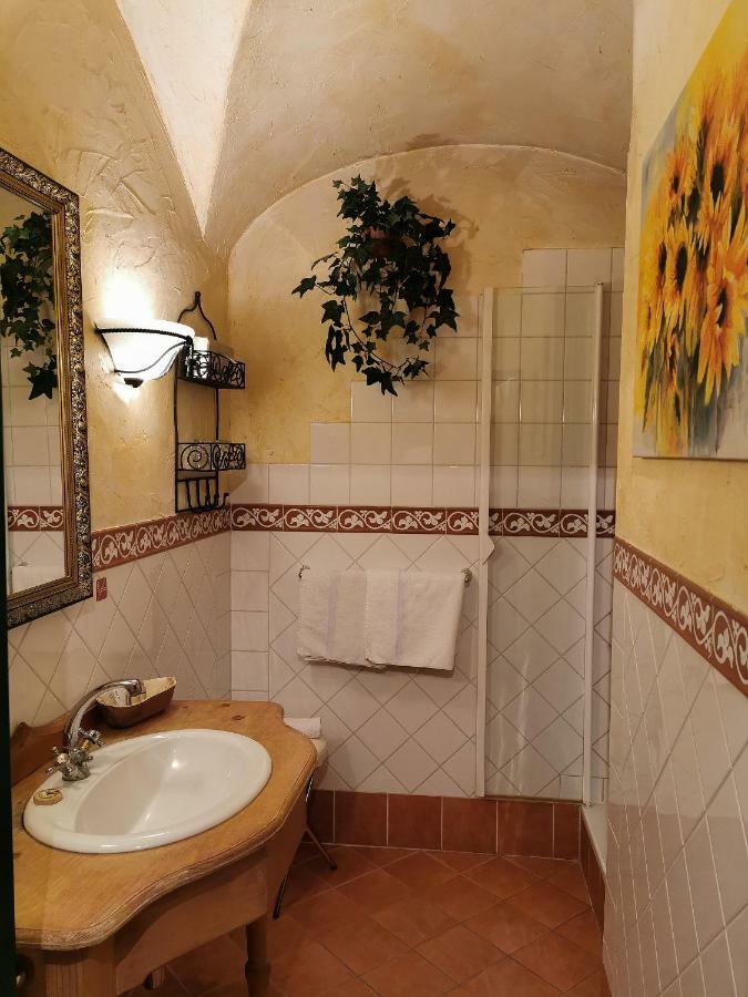 Hotel Schrannenhof Klosterneuburg Buitenkant foto