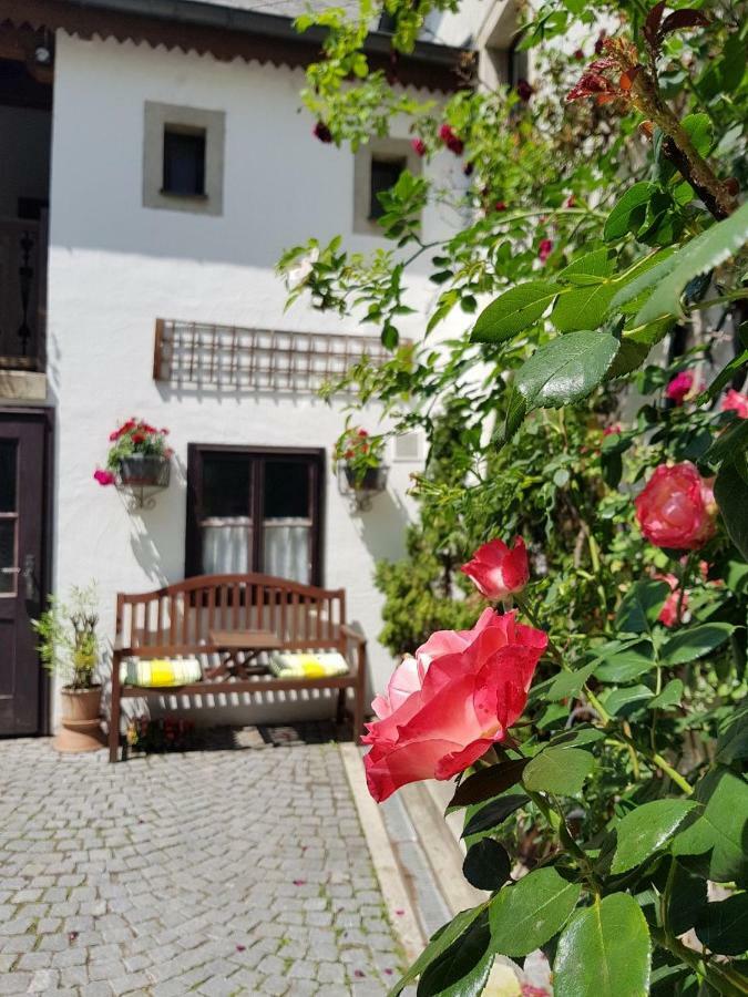 Hotel Schrannenhof Klosterneuburg Buitenkant foto
